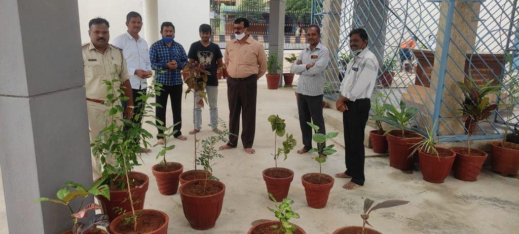 ಕೂಡ್ಲಿಗಿ ಗಾಂಧಿ ಅಸ್ಥಿ ಸೌಧ ಹಾಗೂ ಪತ್ರಿಕಾ ವರದಿ #27