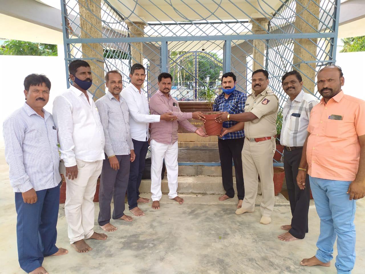 ಕೂಡ್ಲಿಗಿ ಗಾಂಧಿ ಅಸ್ಥಿ ಸೌಧ ಹಾಗೂ ಪತ್ರಿಕಾ ವರದಿ #28